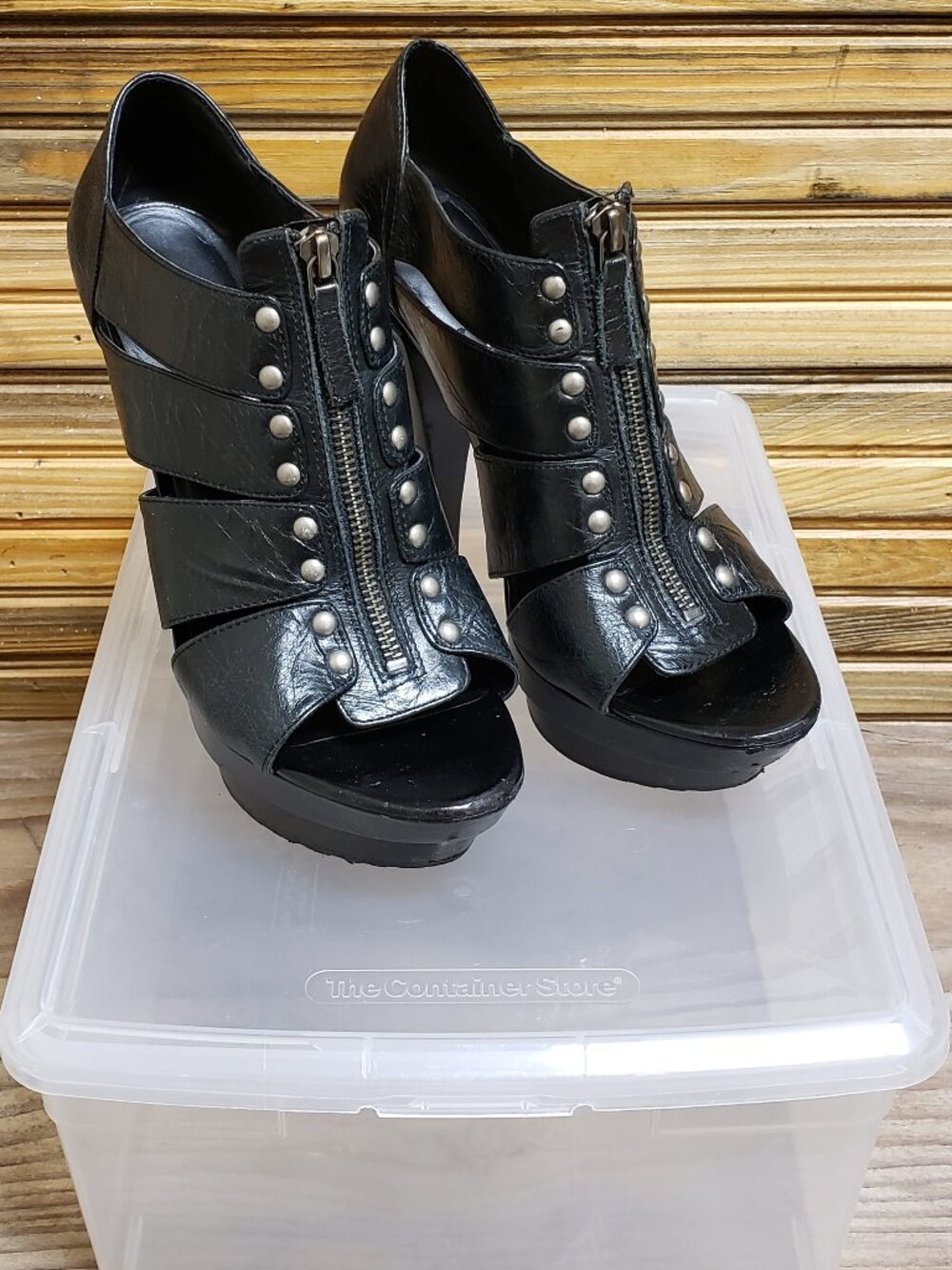 Jessica Simpson Y2K Black Leather Caged Peep Toe Platform Studded Zipper Heel